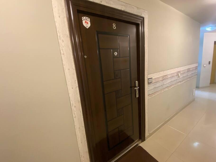 Lovely 1-Bedroom Apartament With Free Parking 索菲亞 外观 照片